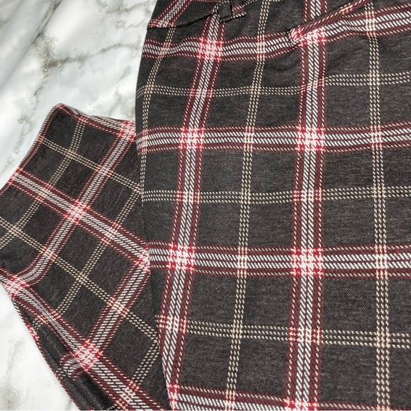 Torrid Plaid cropped pant 26 - Picture 5 of 11